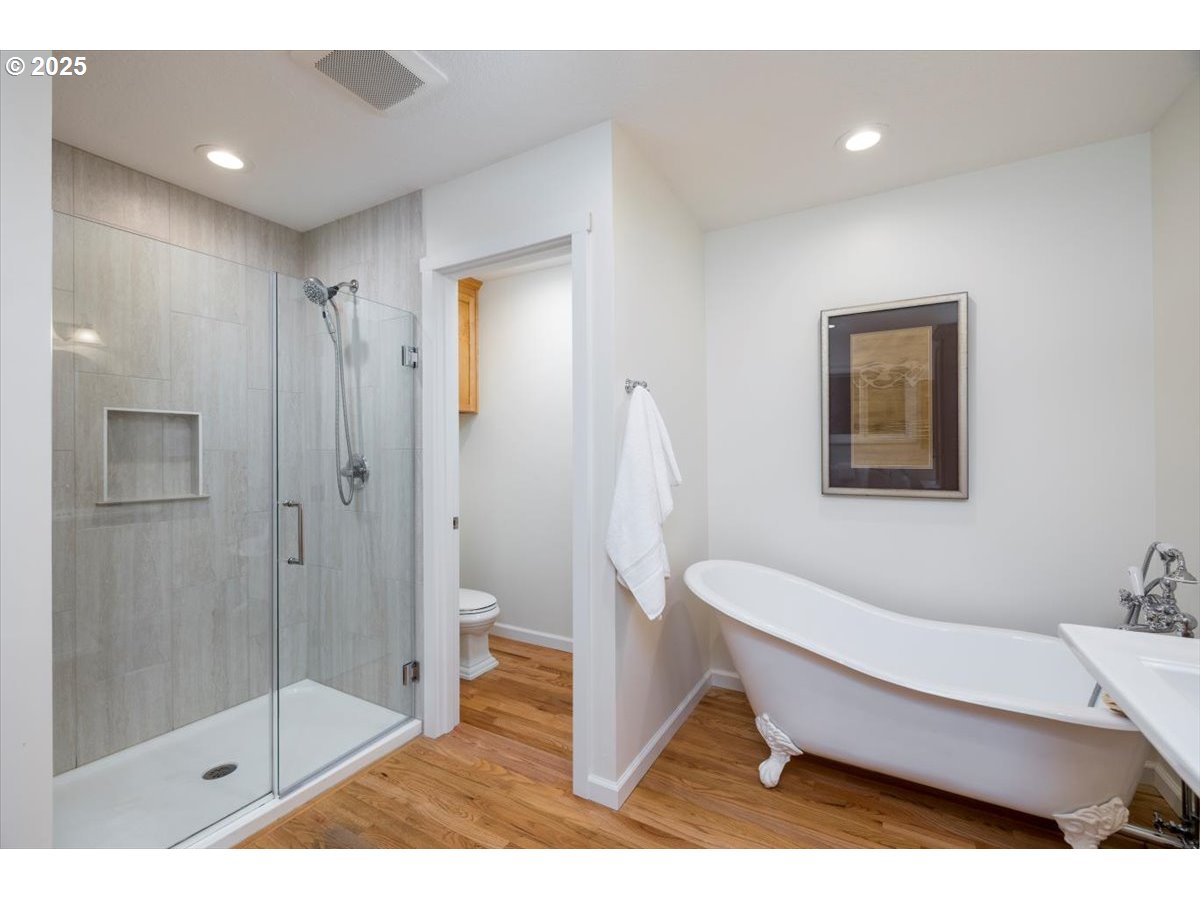 1622 SW MIDVALE RD, Portland