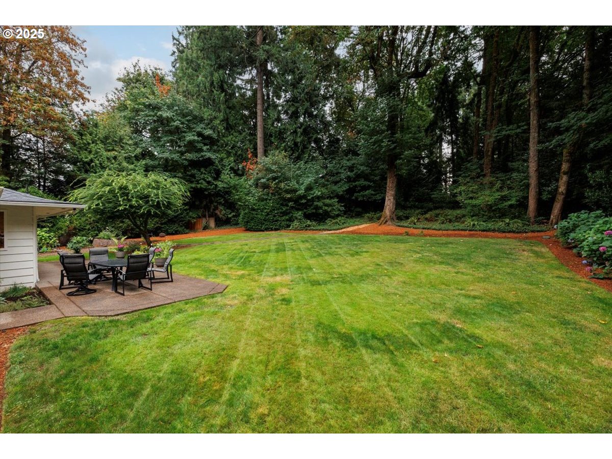 1622 SW MIDVALE RD, Portland