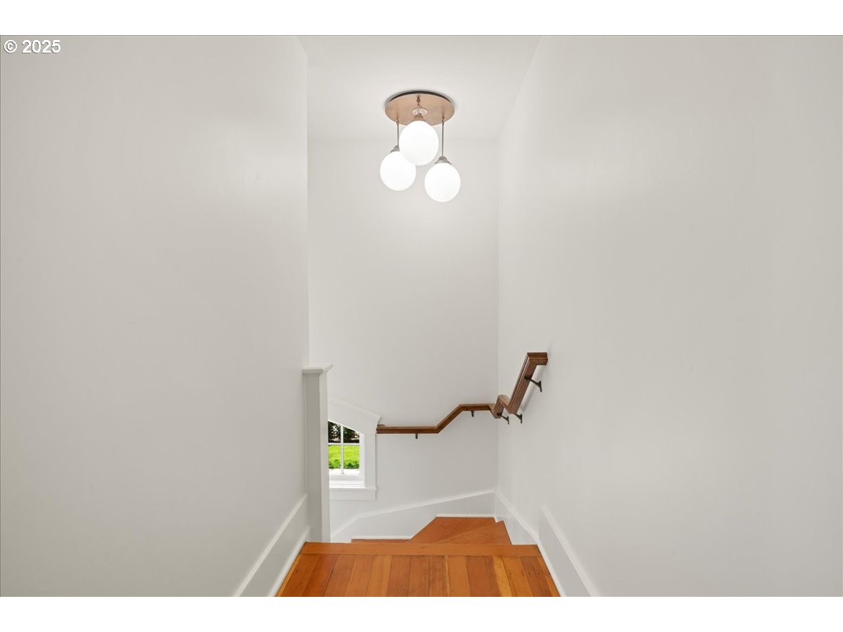 49 BRIARWOOD RD