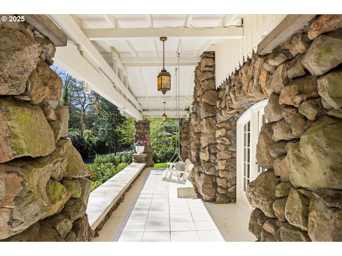 49 BRIARWOOD RD