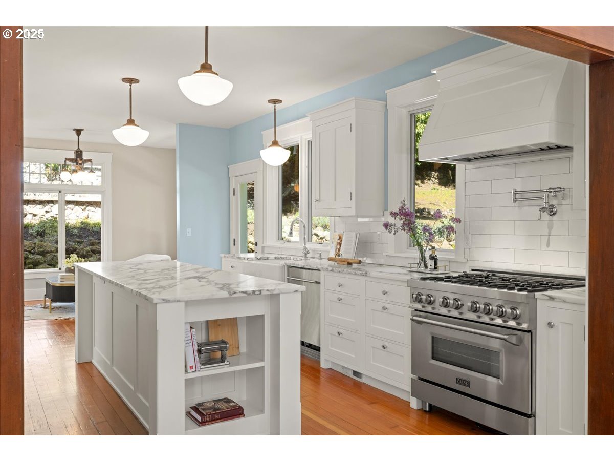 49 BRIARWOOD RD