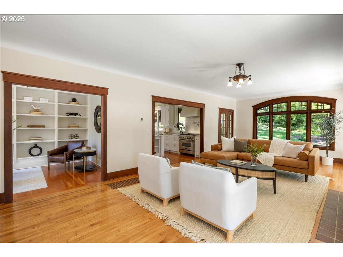 49 BRIARWOOD RD