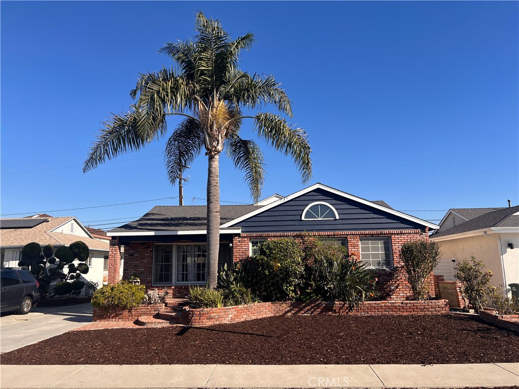 15308 Cranbrook Ave.