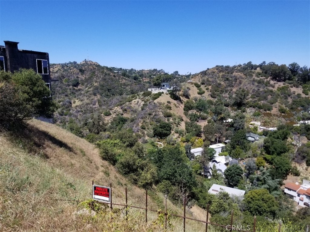 2537 Woodstock Road