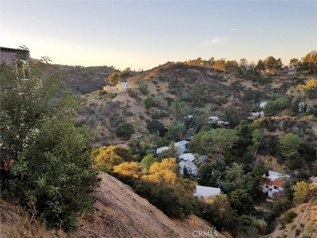 2537 Woodstock Road