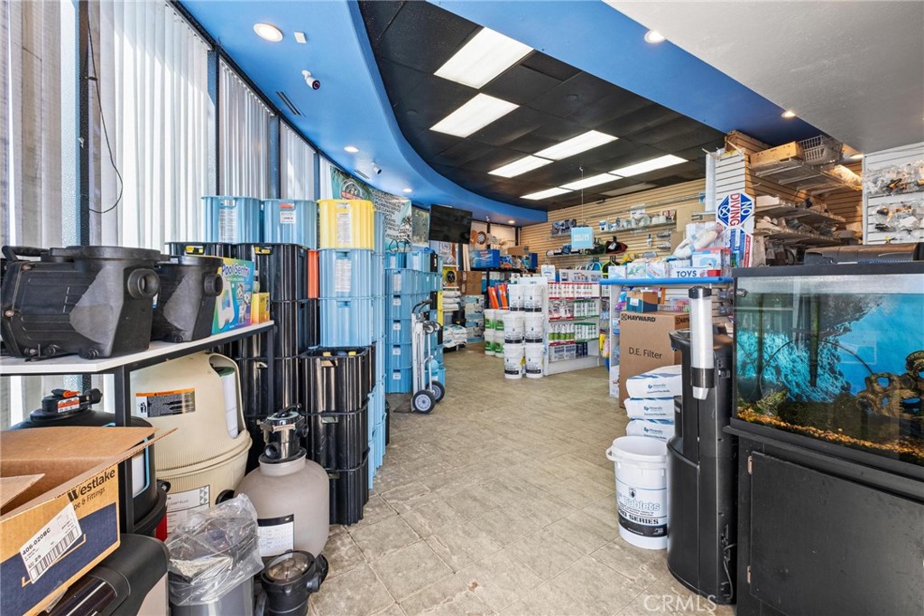 18750 Crenshaw