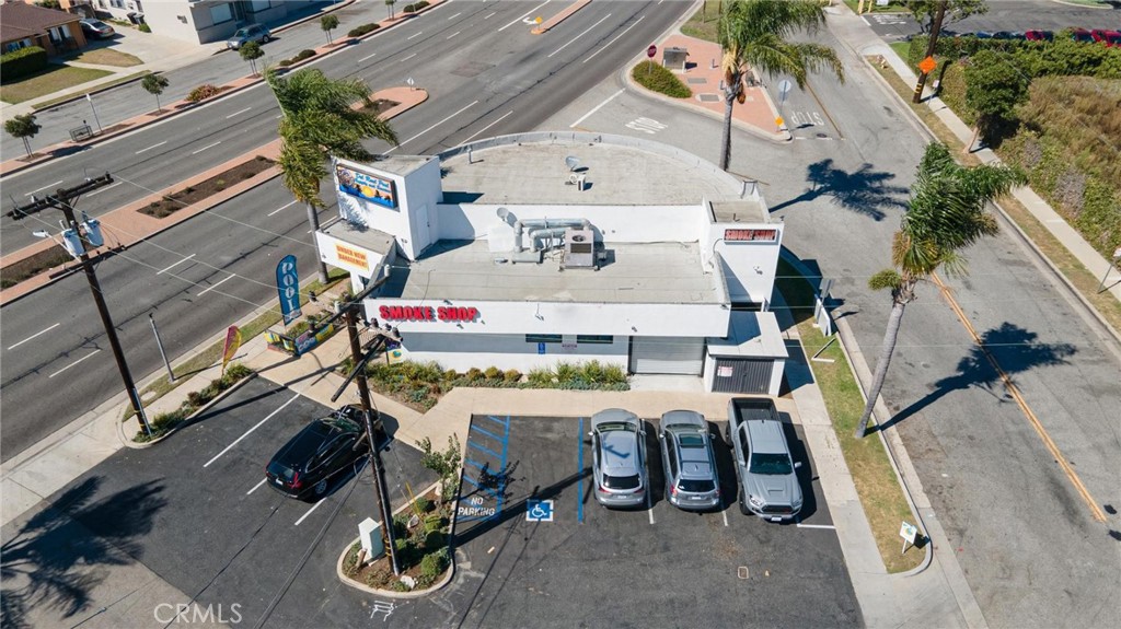 18750 Crenshaw