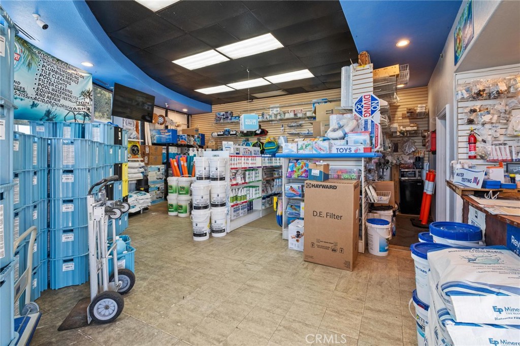 18750 Crenshaw