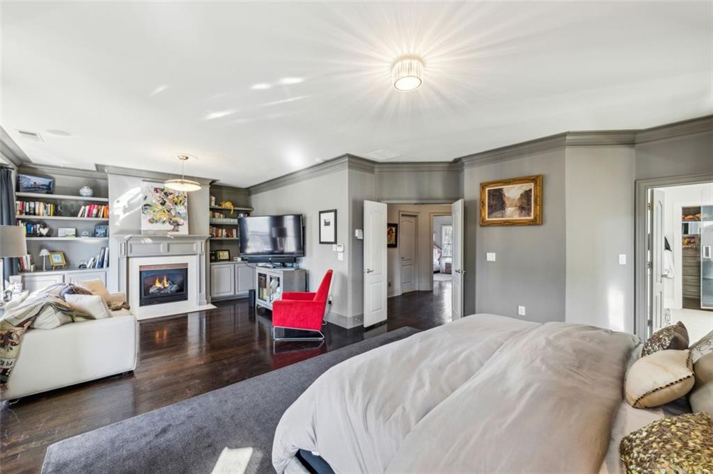 1377 Village Park Drive NE
