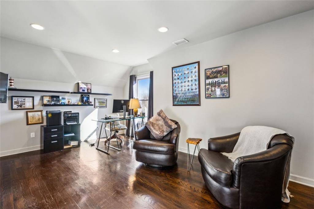 1377 Village Park Drive NE