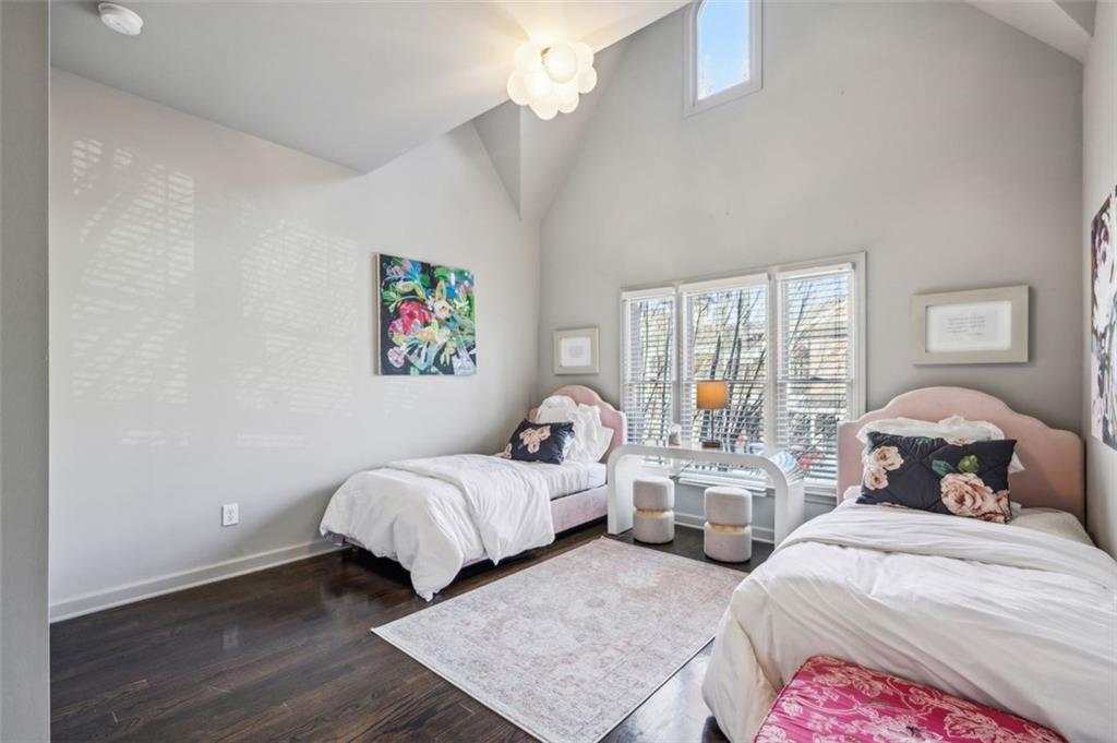 1377 Village Park Drive NE