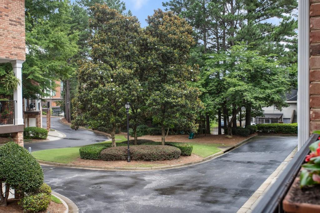 2584 Oglethorpe Circle NE
