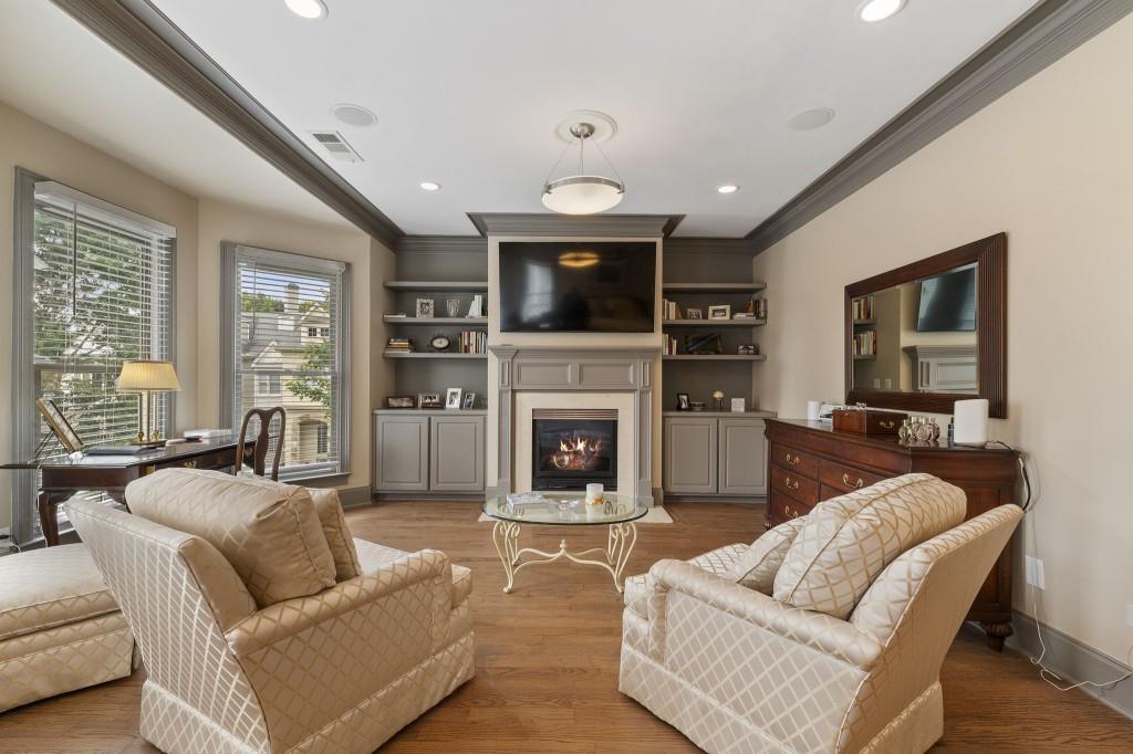 1377 Village Park Drive NE