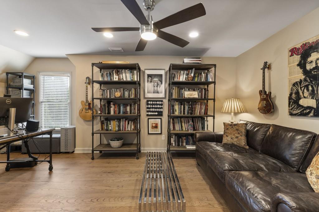 1377 Village Park Drive NE