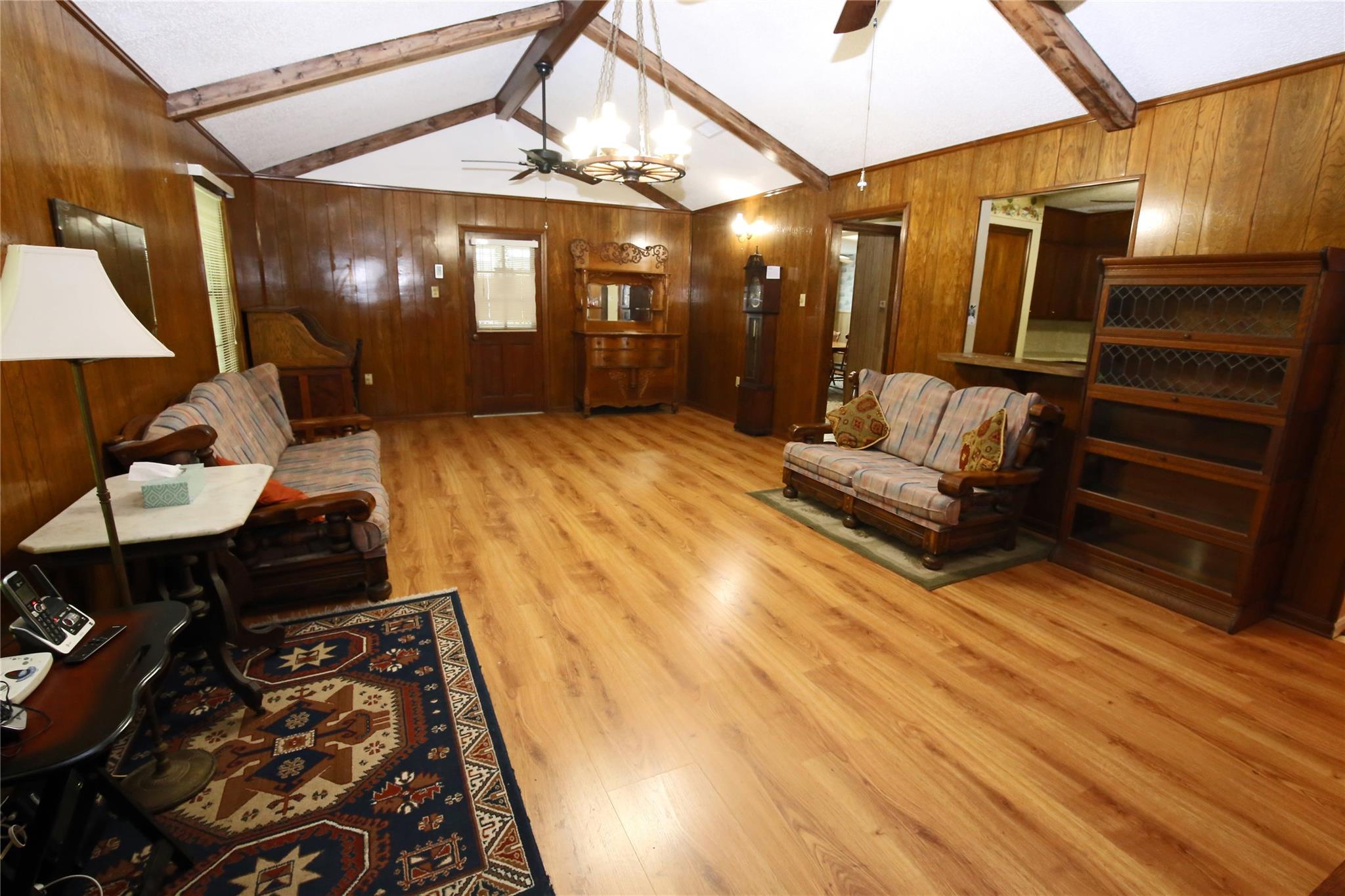 3804 Shady Lane