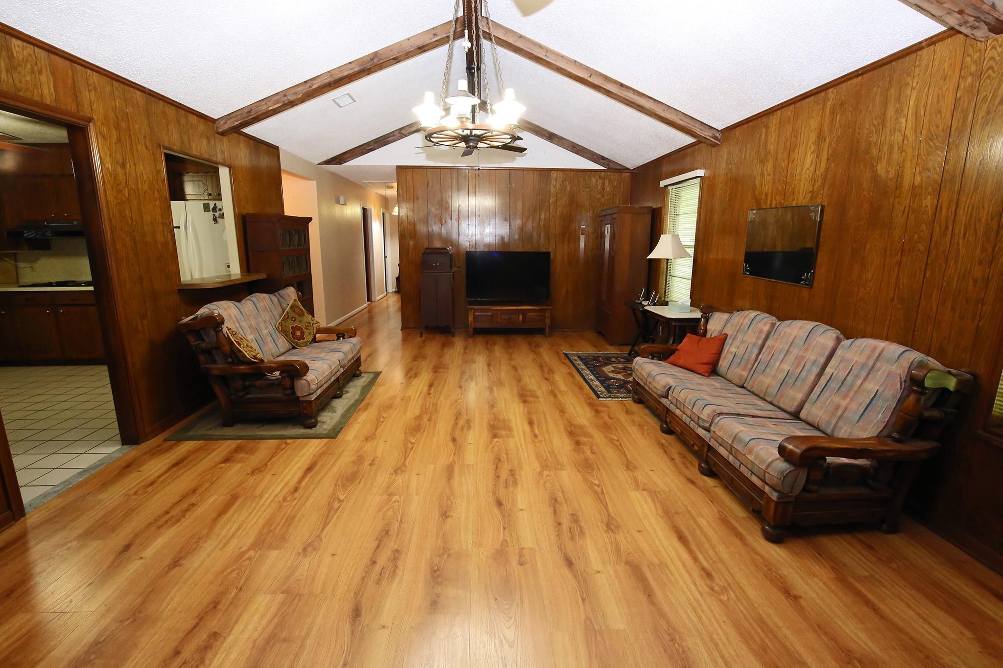 3804 Shady Lane