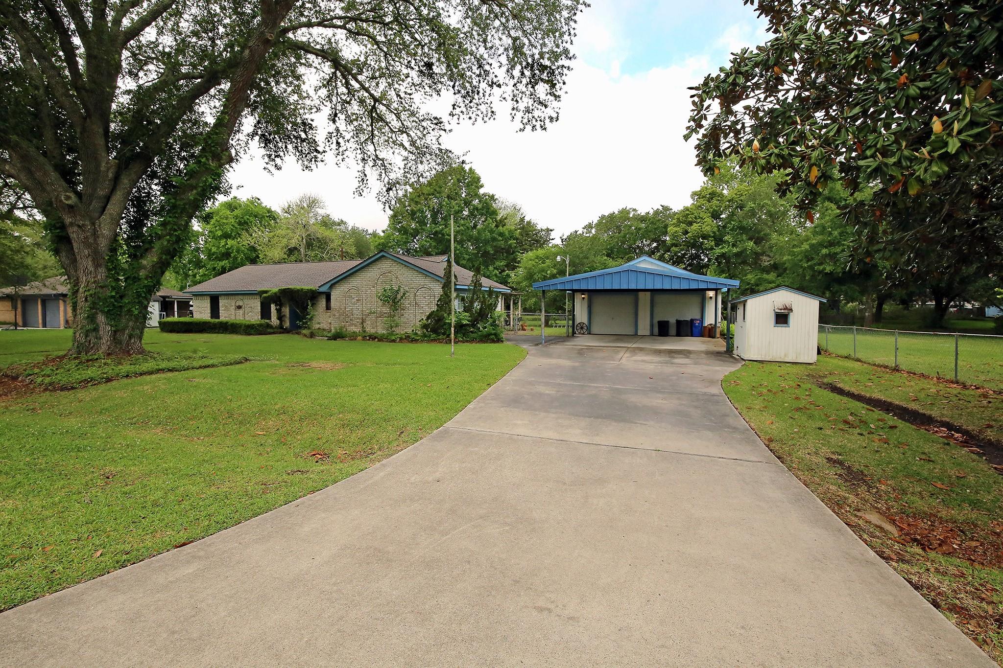 3804 Shady Lane