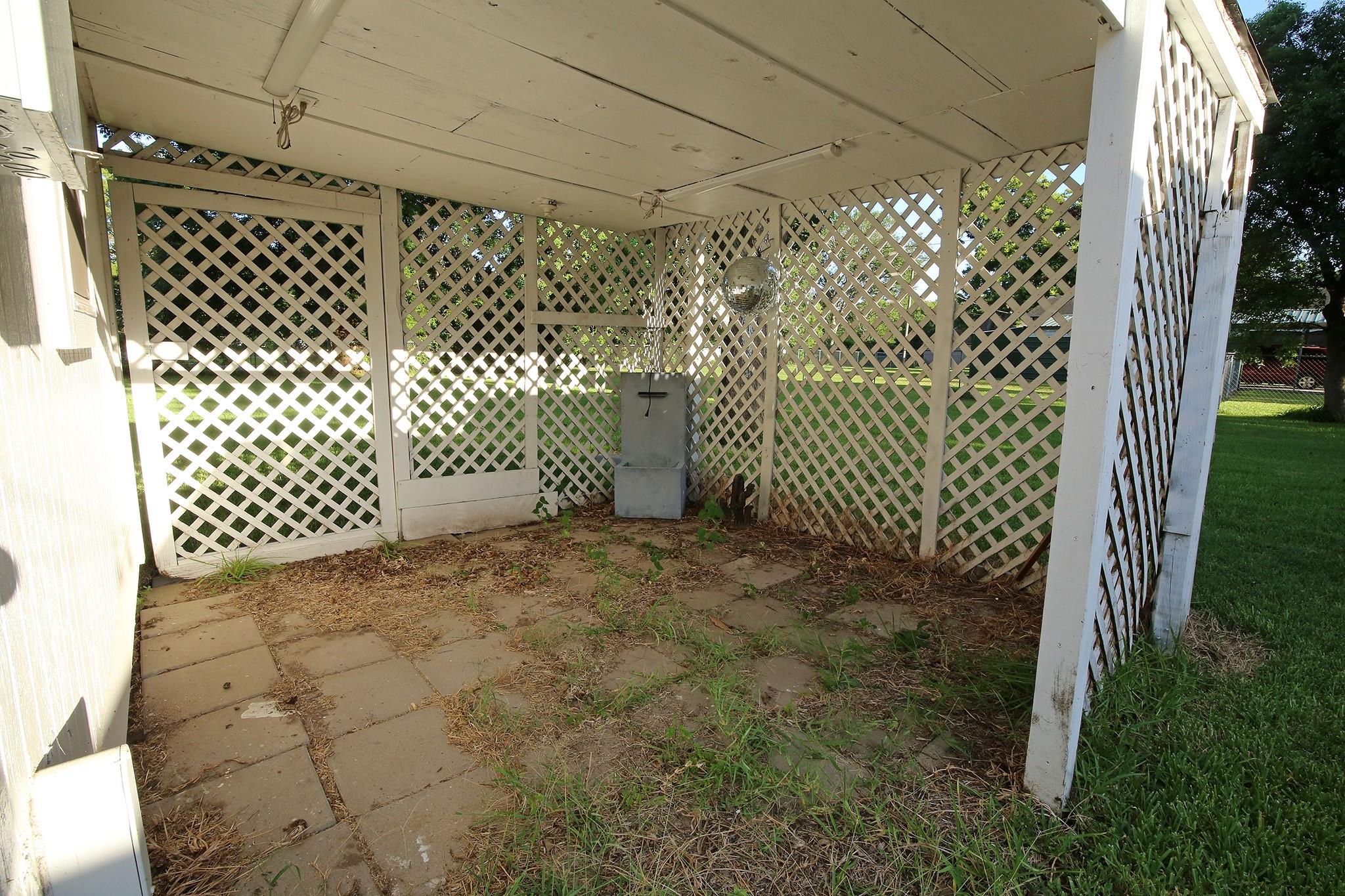 7101 2nd Street