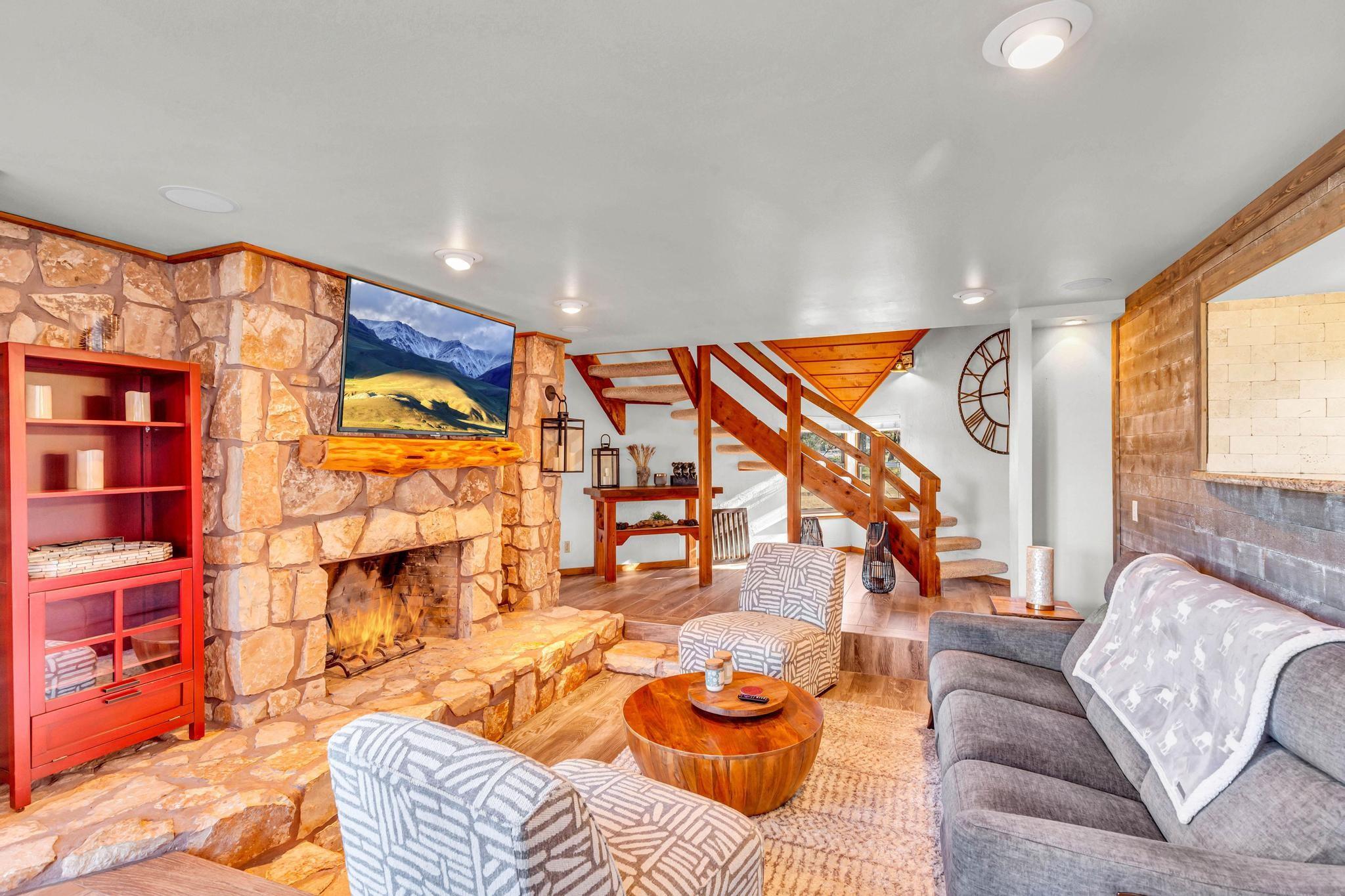 318 Coventry RD