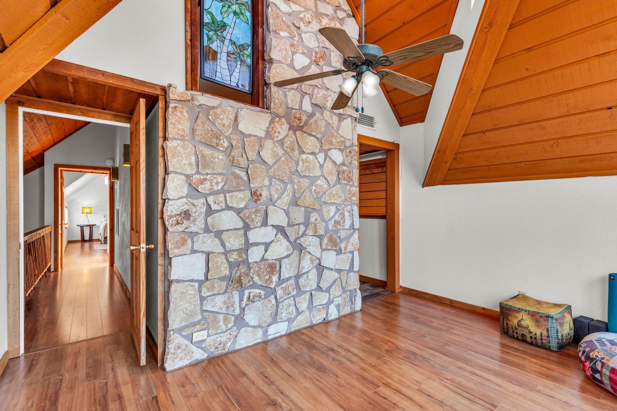 318 Coventry RD