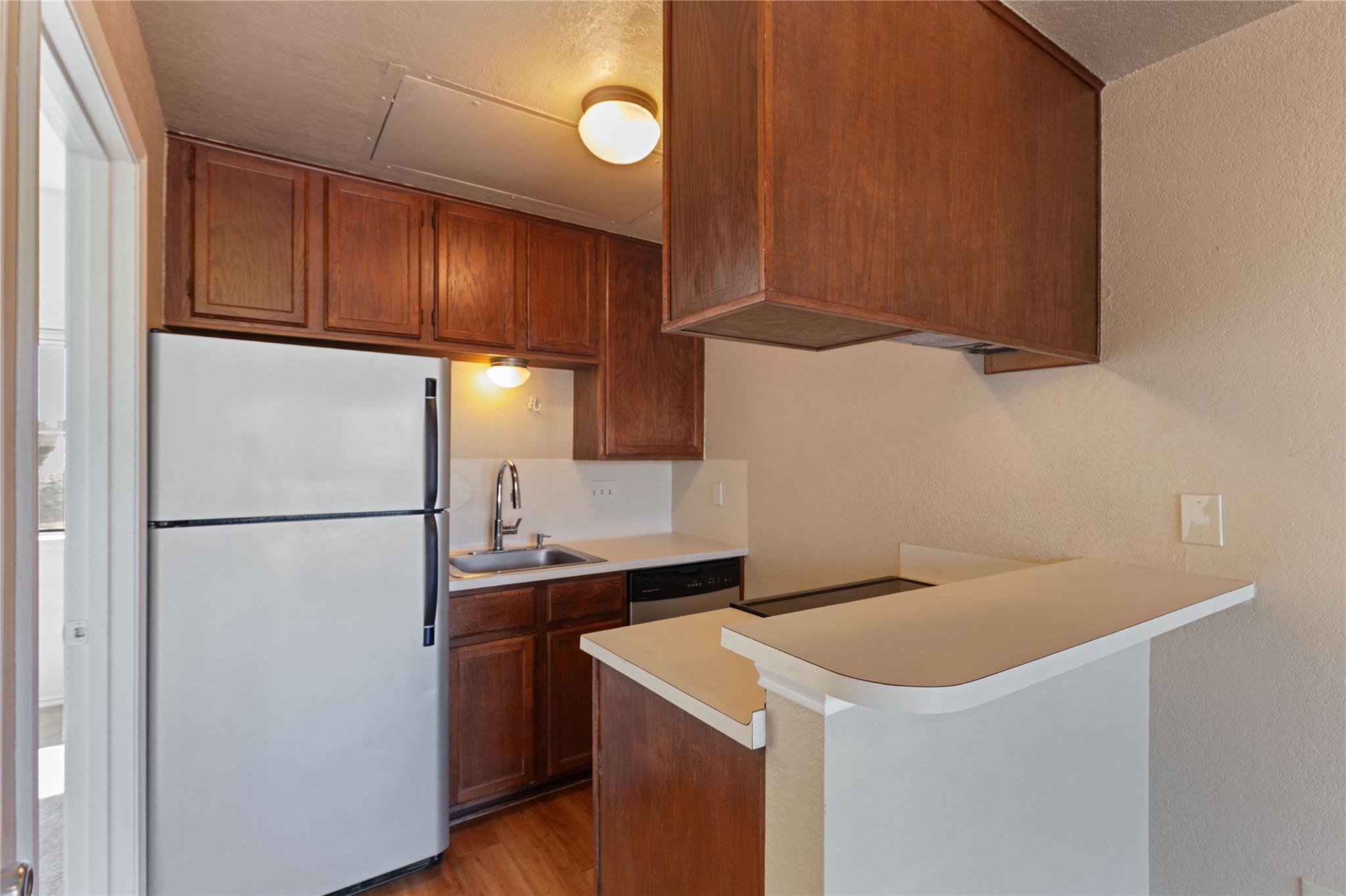 601 Nelray BLVD # 17