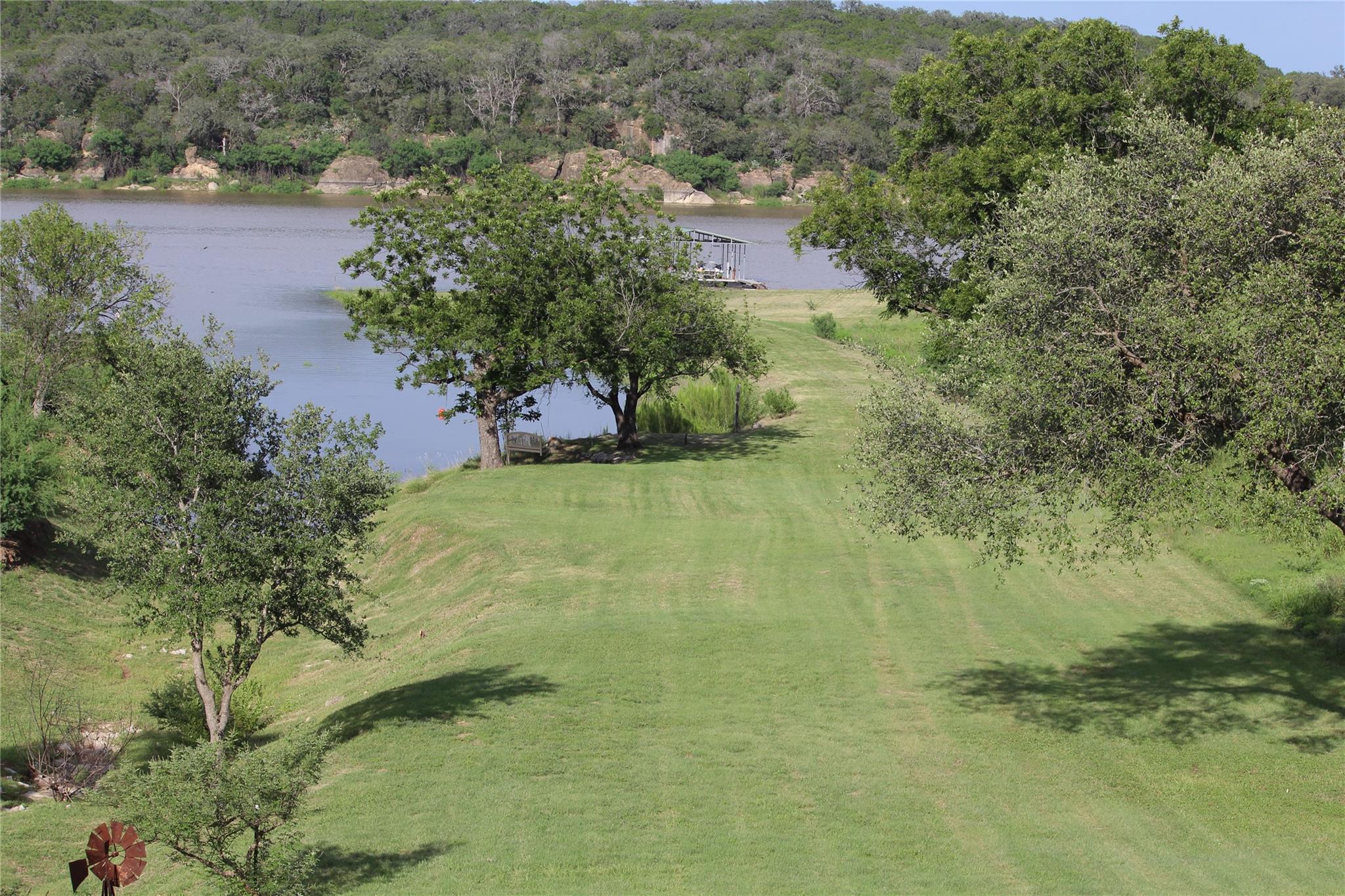 527 County Road 421A
