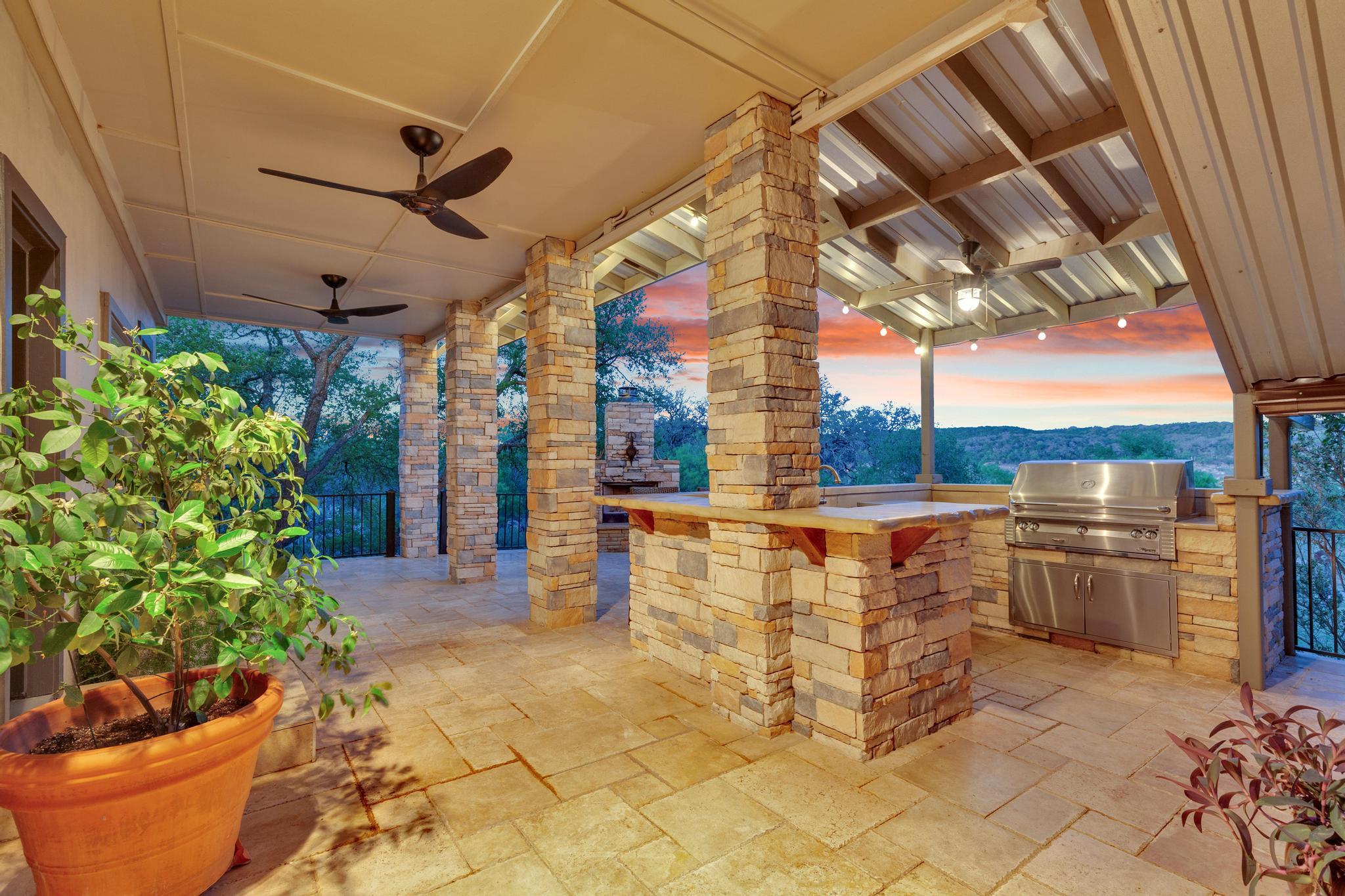 527 County Road 421A
