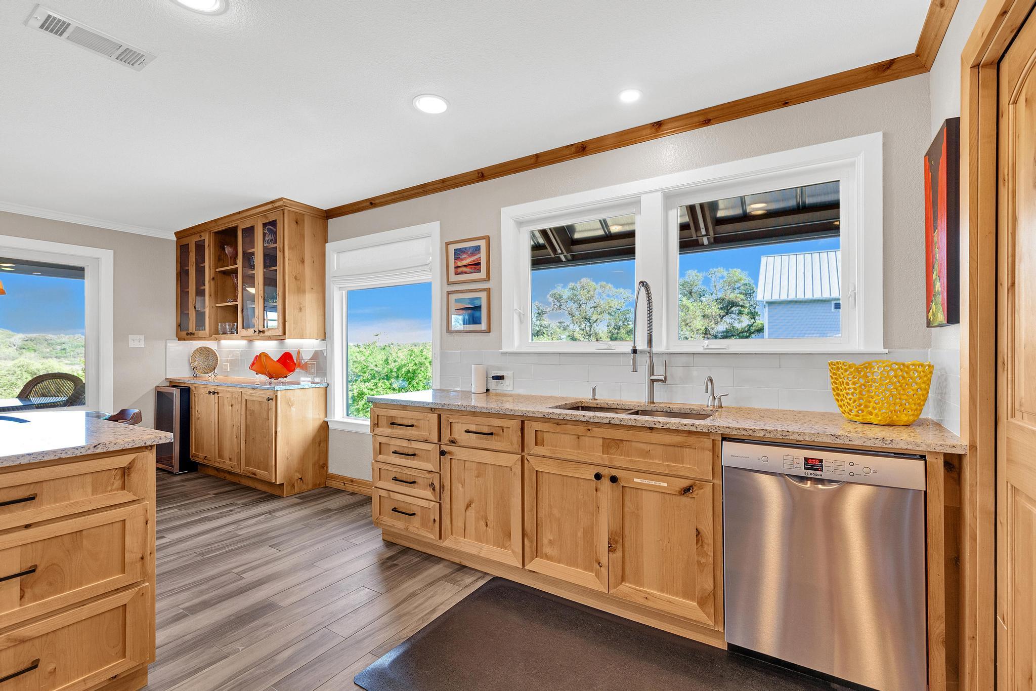 527 County Road 421A