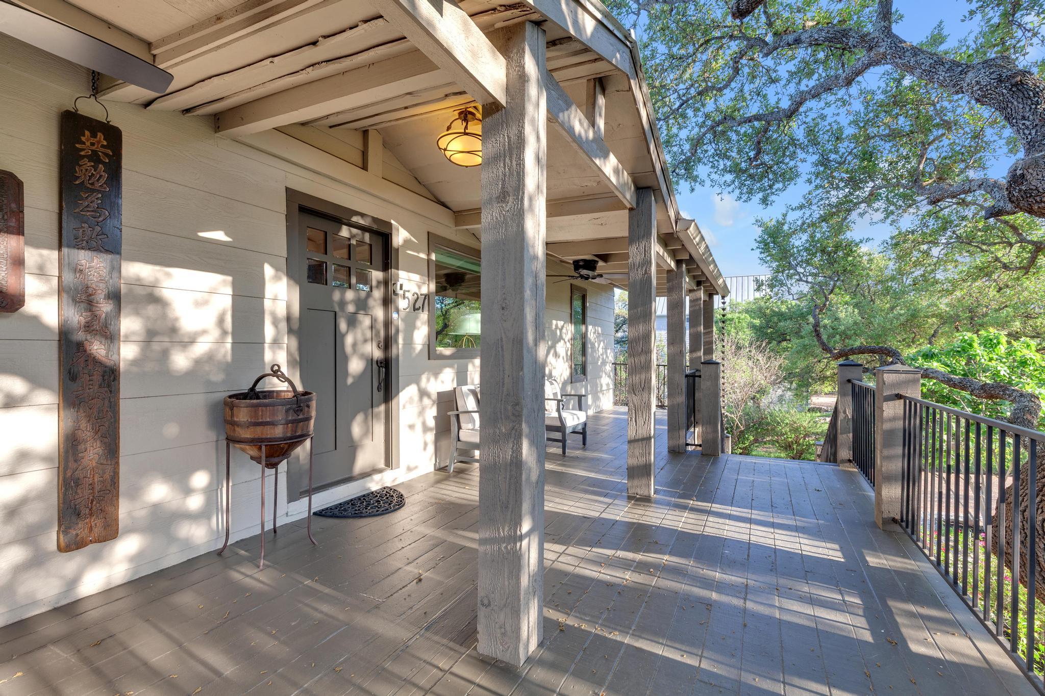 527 County Road 421A