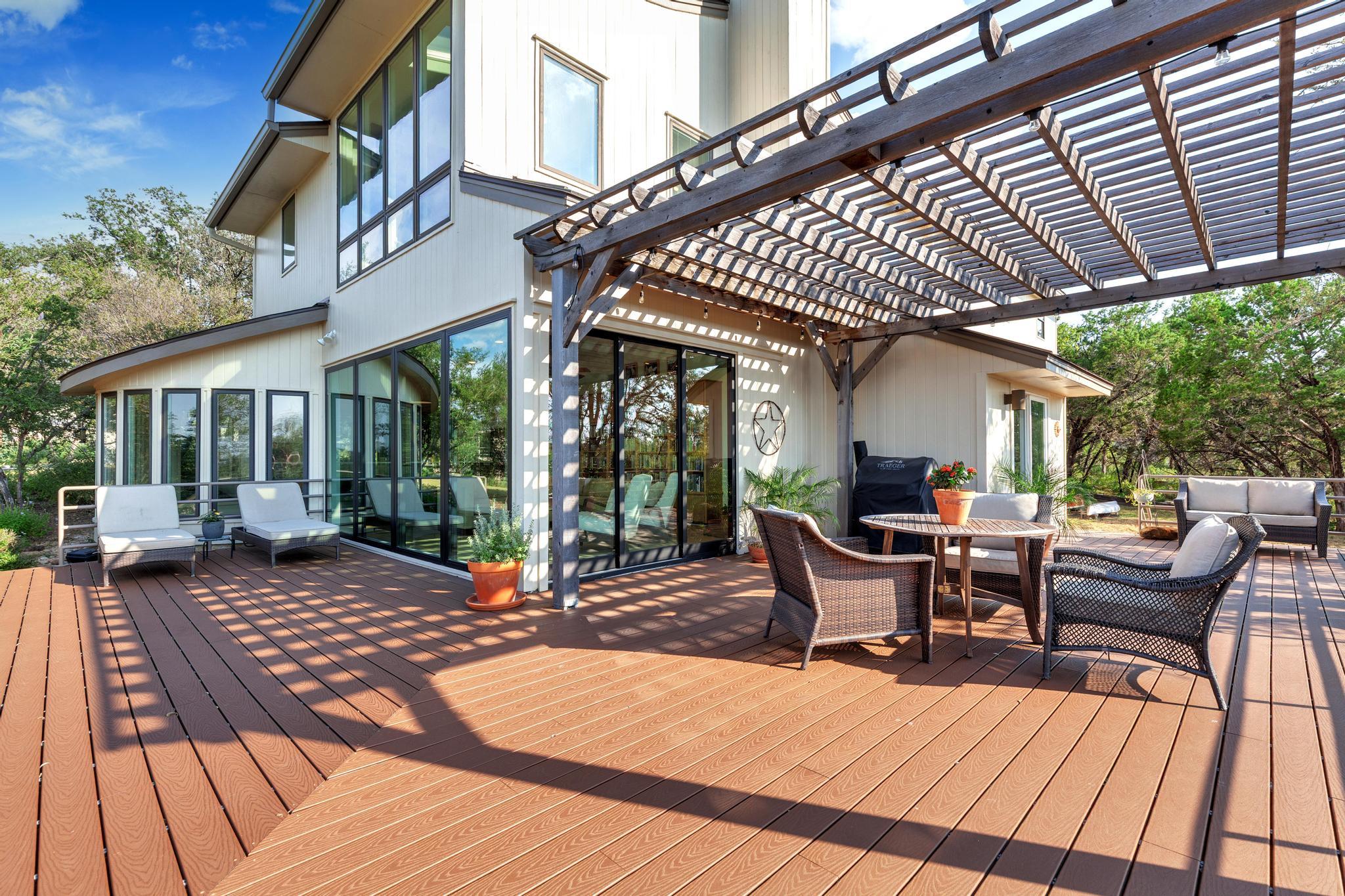 100 Derby DR