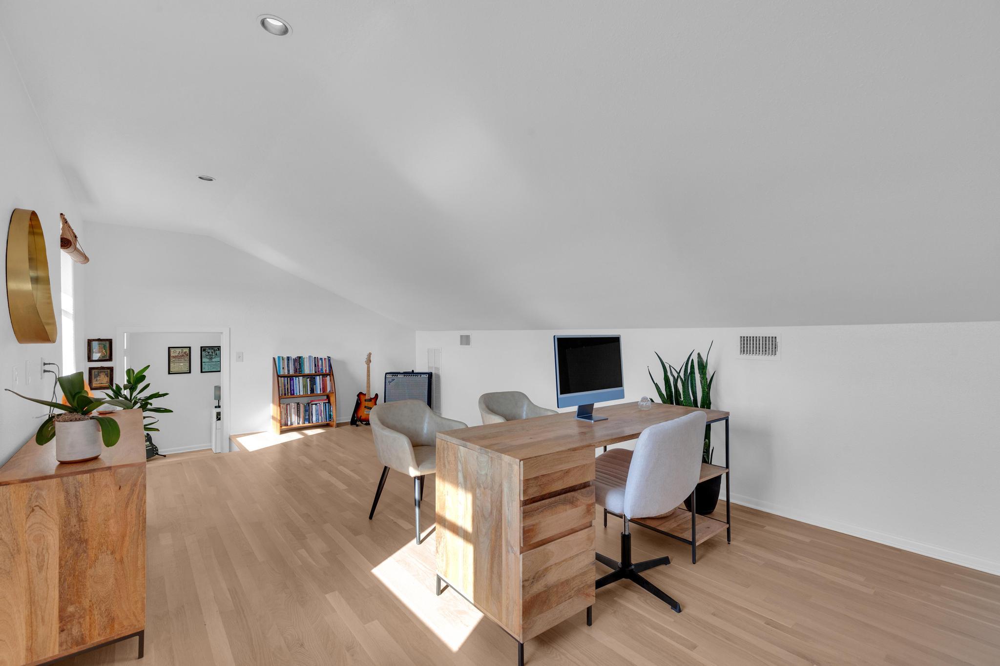 100 Derby DR