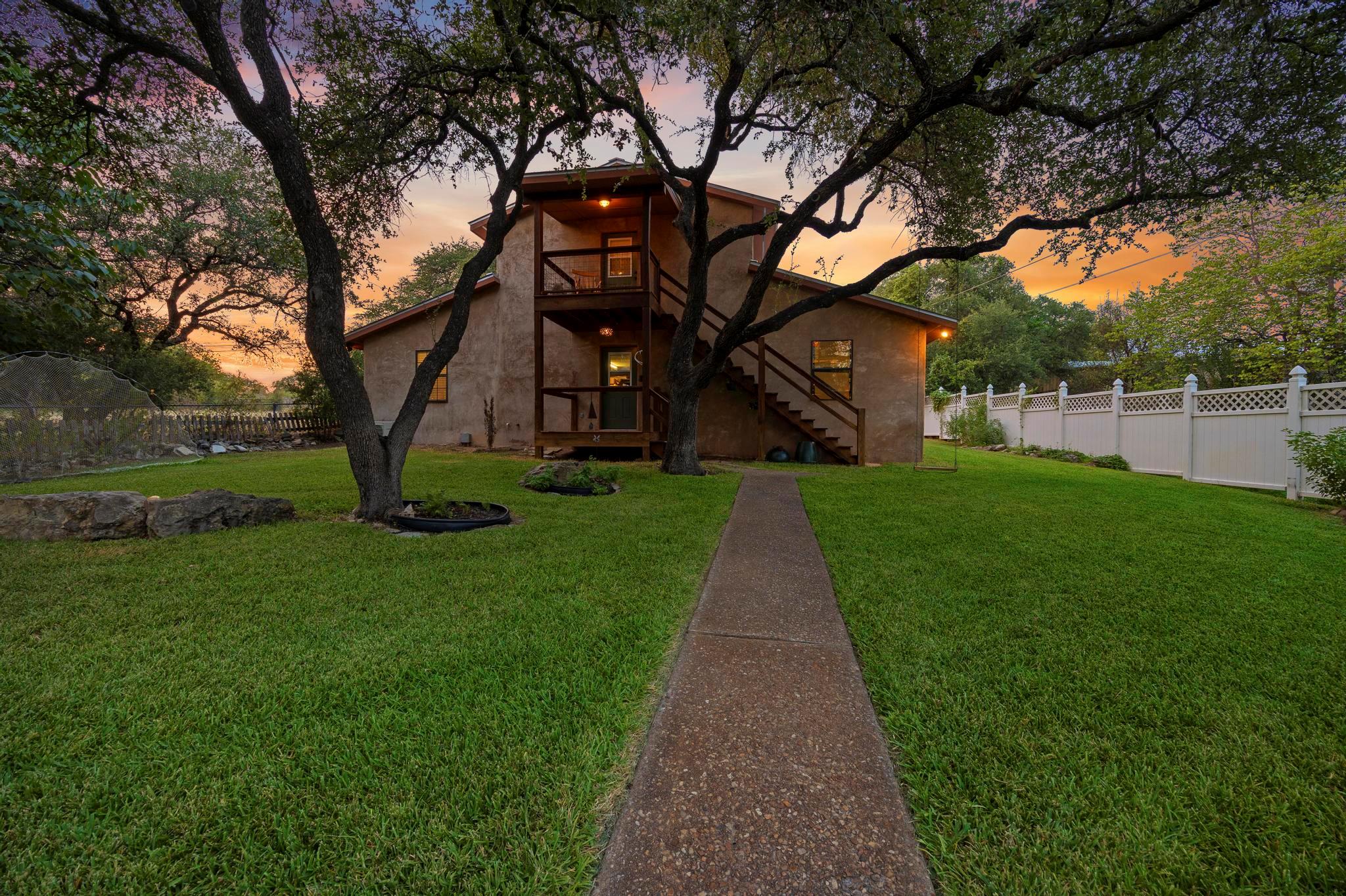 707 Cat Hollow Club DR
