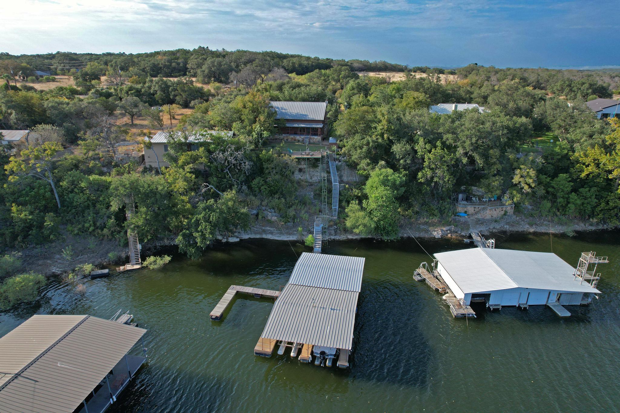 707 Cat Hollow Club DR