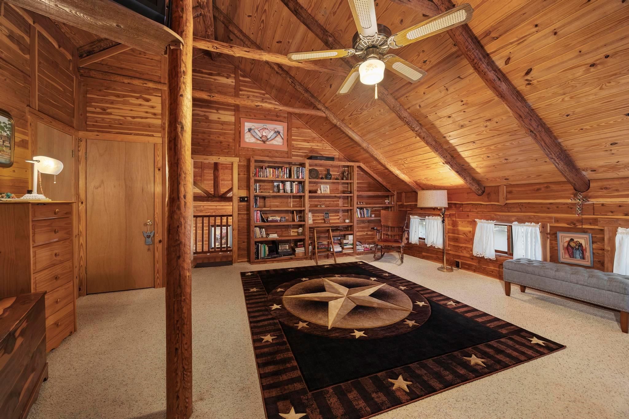 707 Cat Hollow Club DR