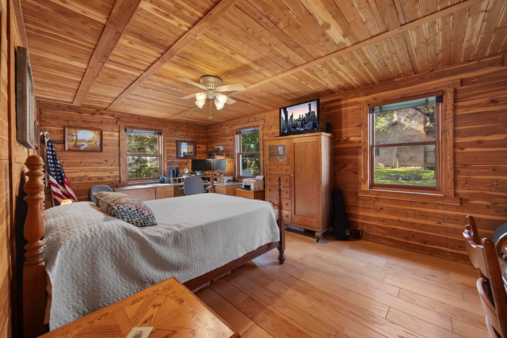 707 Cat Hollow Club DR