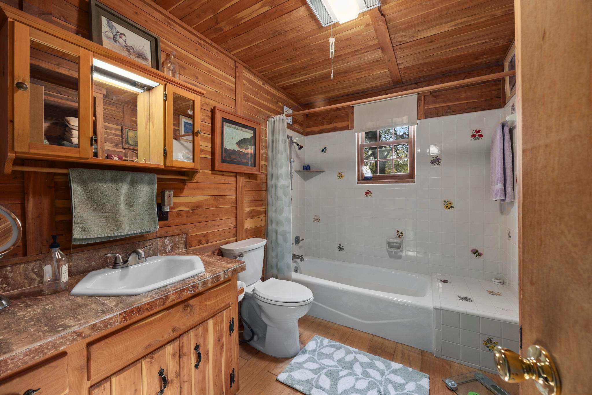 707 Cat Hollow Club DR