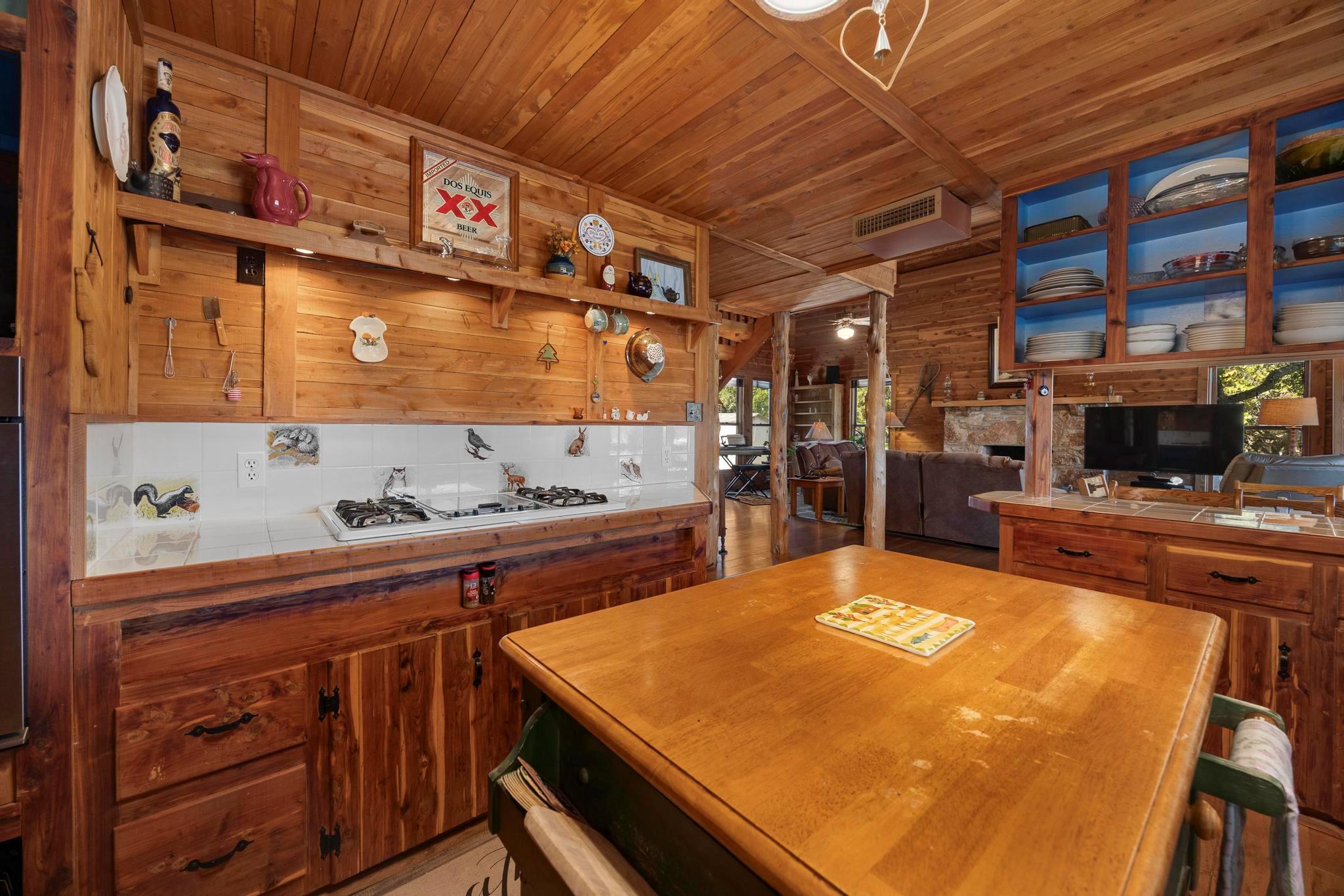 707 Cat Hollow Club DR
