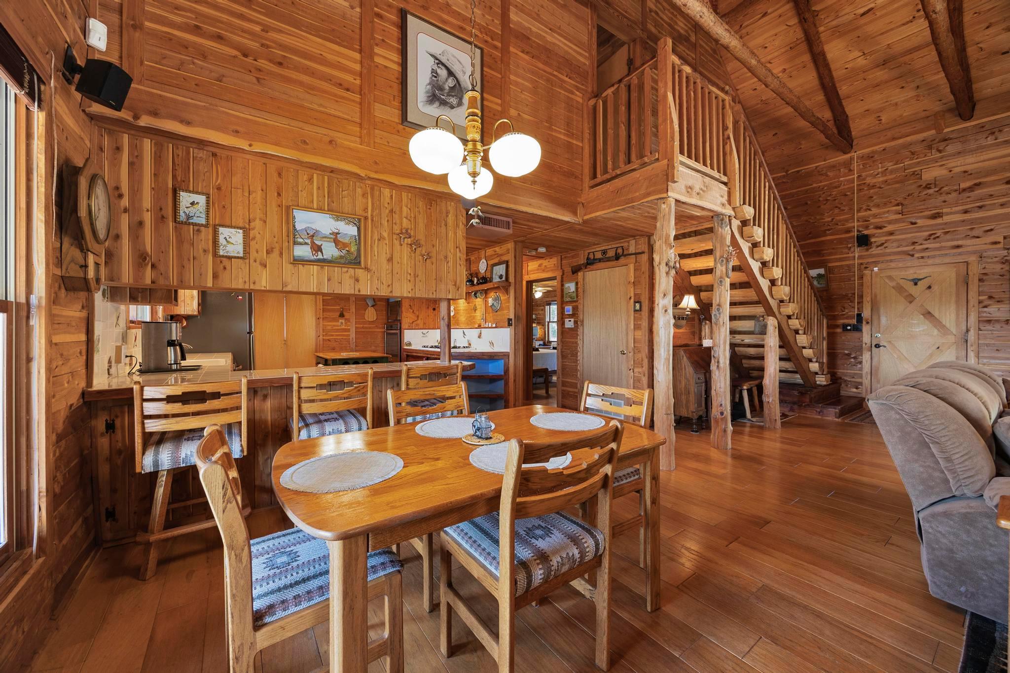 707 Cat Hollow Club DR
