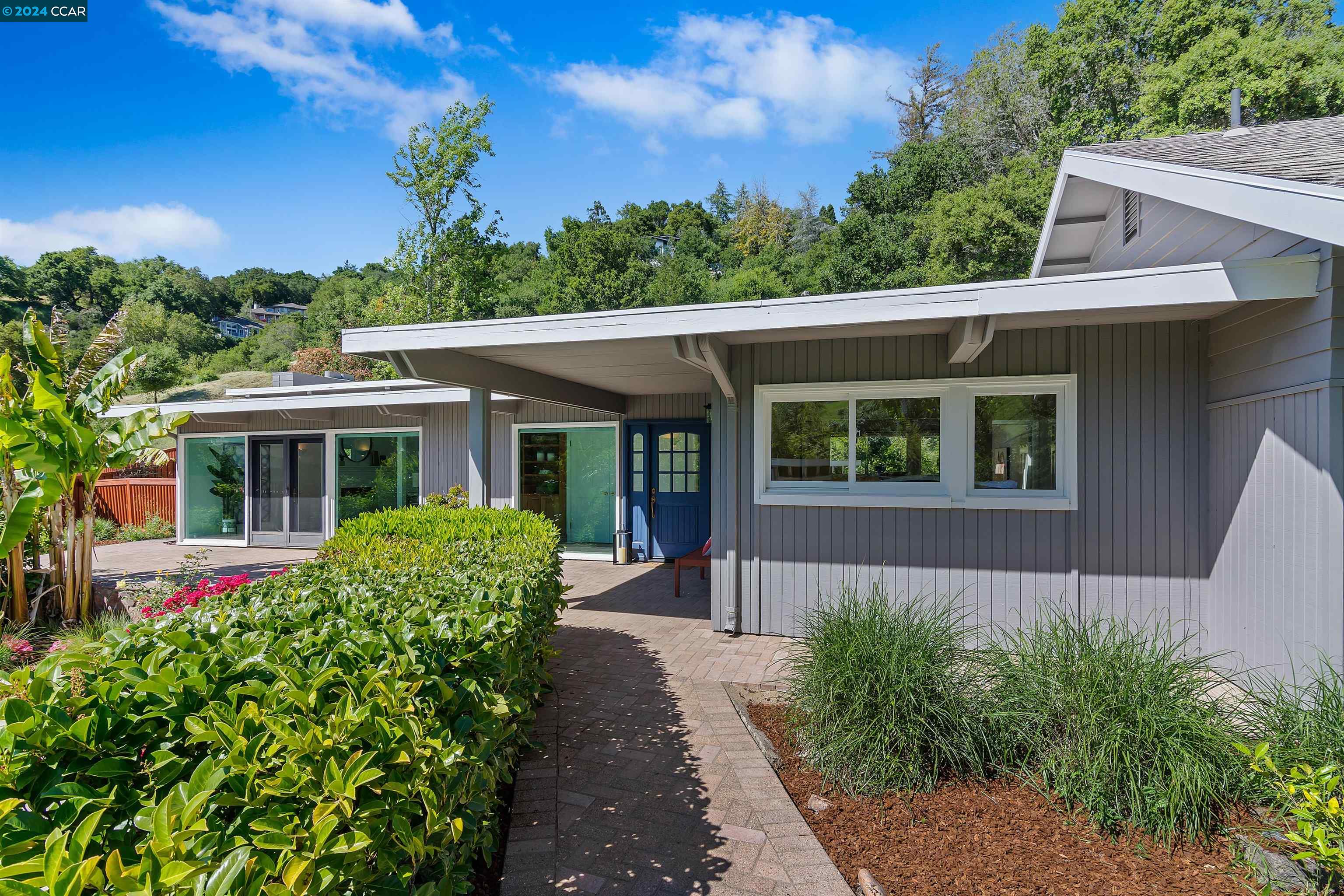 14 Washington Ln