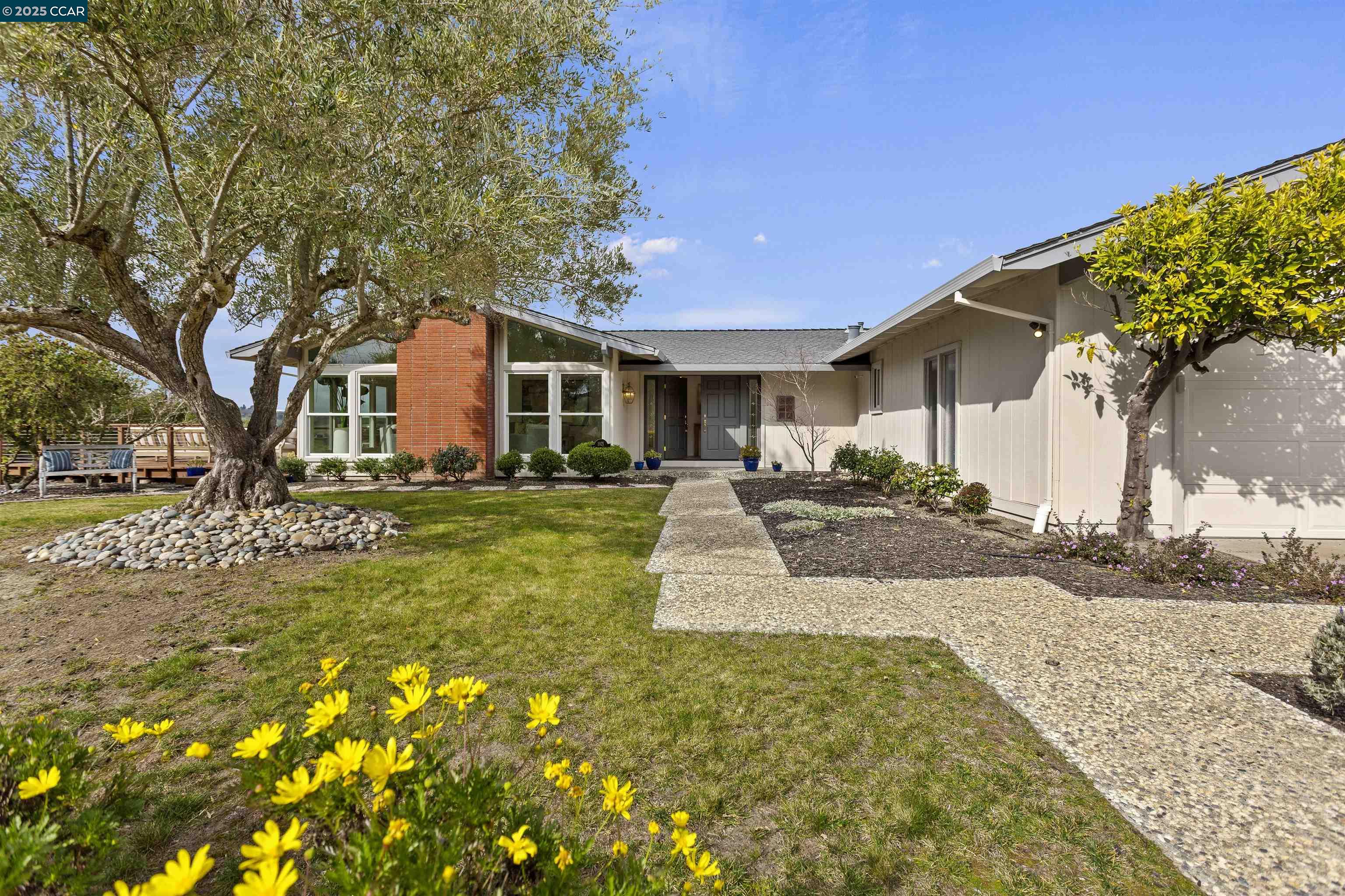 1921 Joseph Dr