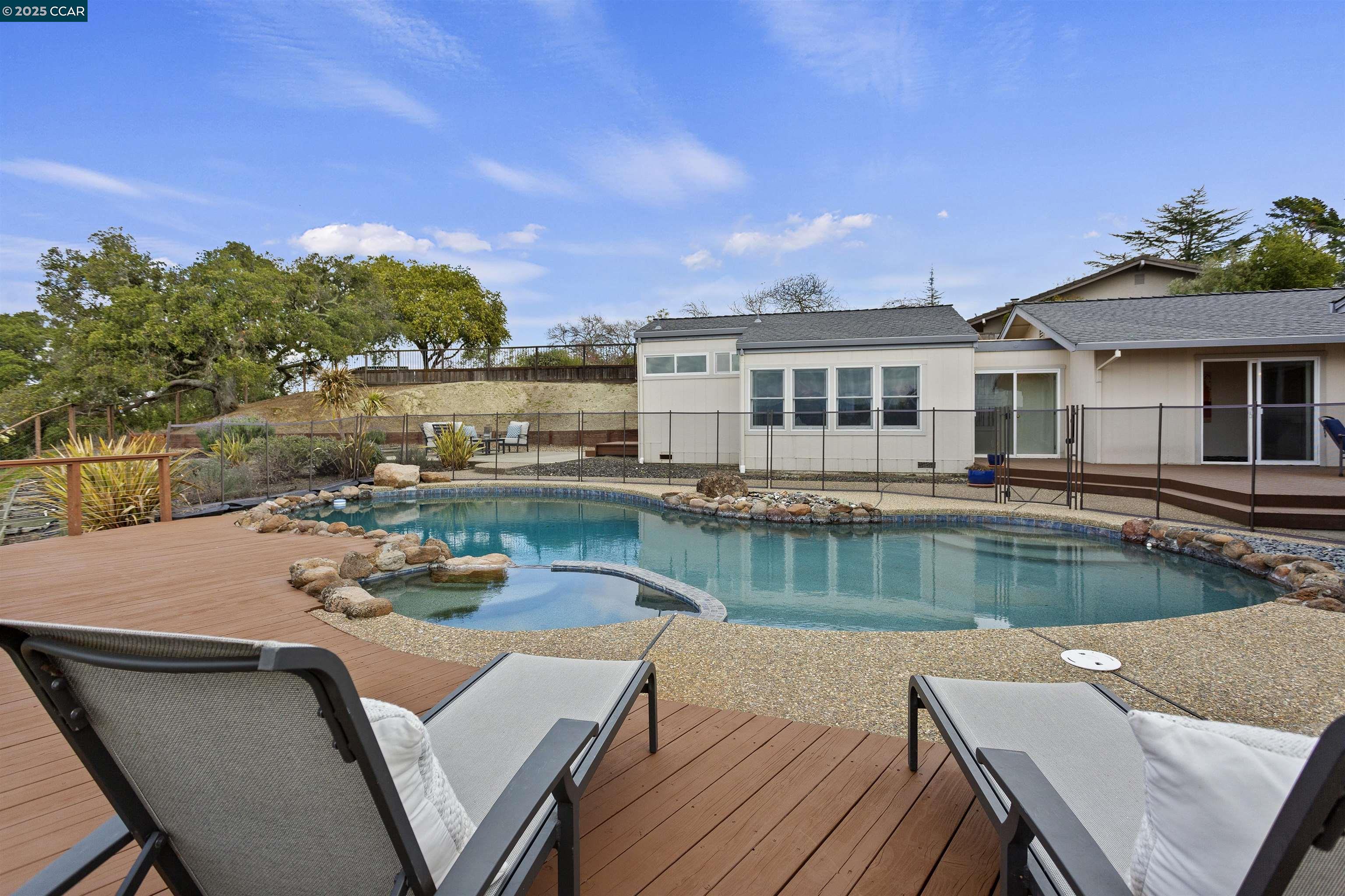 1921 Joseph Dr