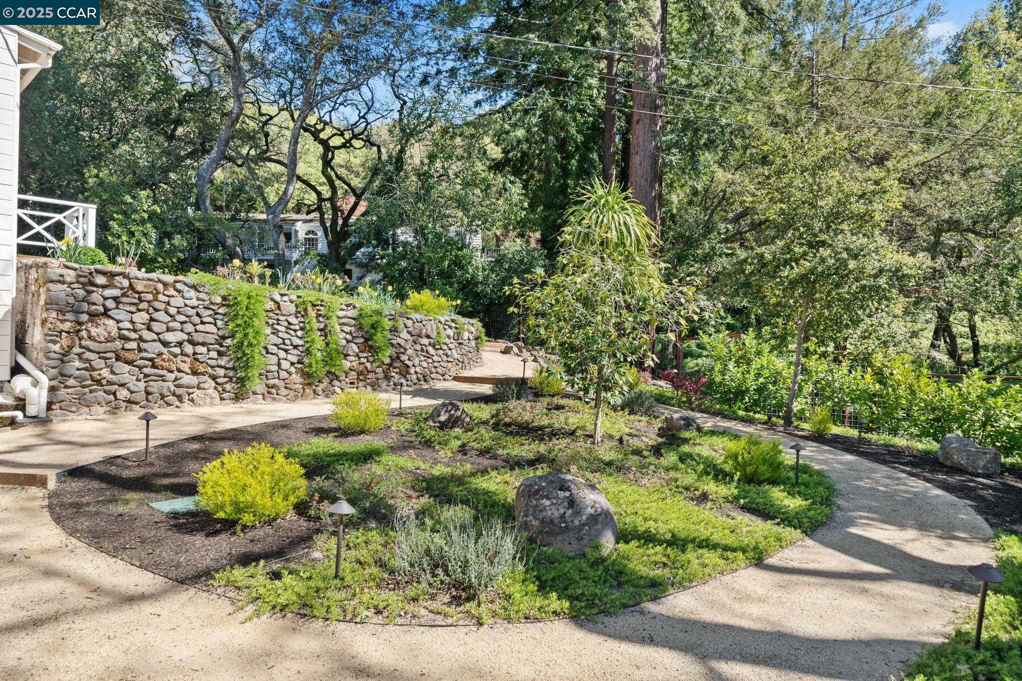 8 El Sereno
