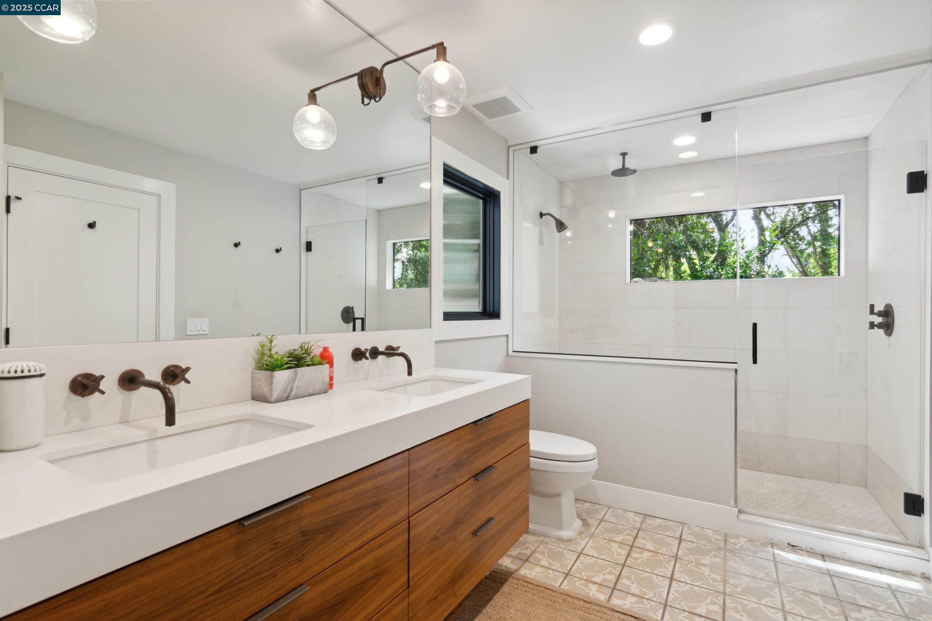20 Mira Loma Rd