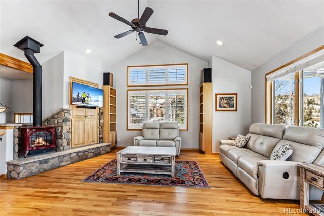 401 Kestrel Lane