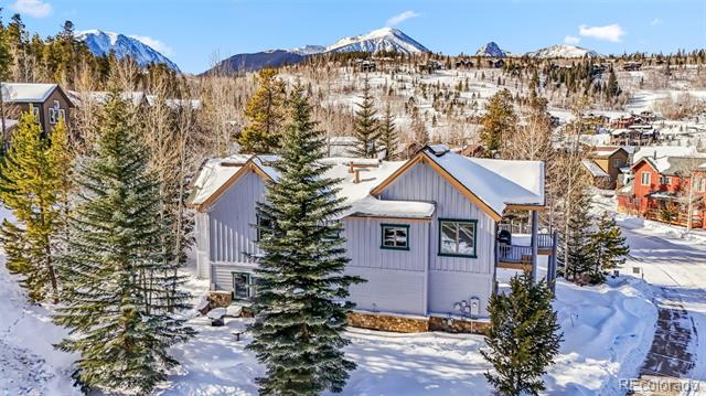 401 Kestrel Lane