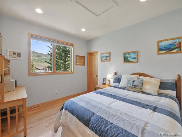401 Kestrel Lane