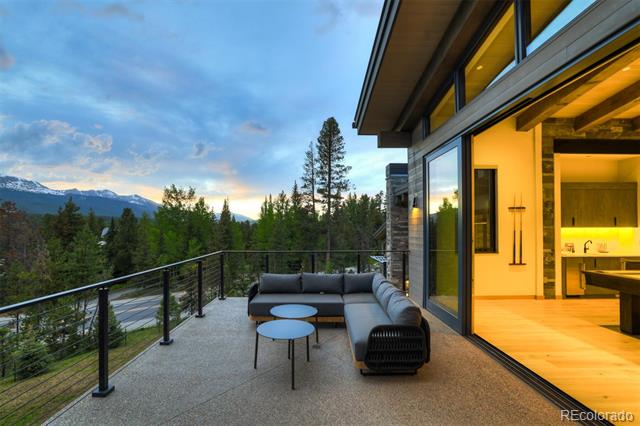 132 N Gold Flake Terrace