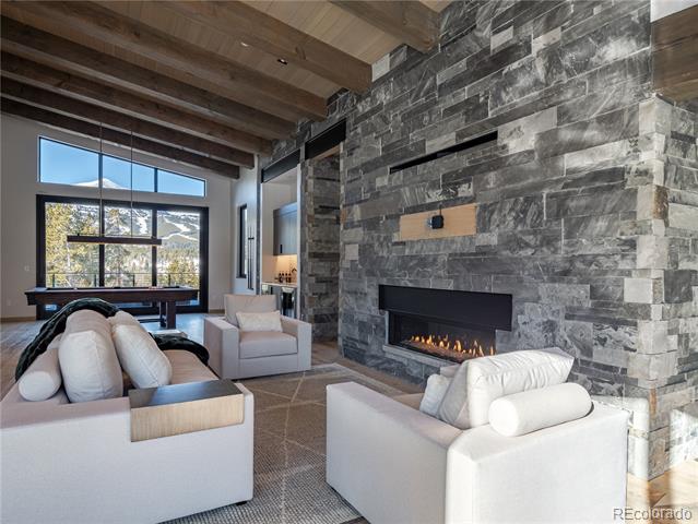 132 N Gold Flake Terrace
