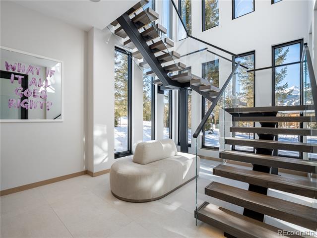 132 N Gold Flake Terrace