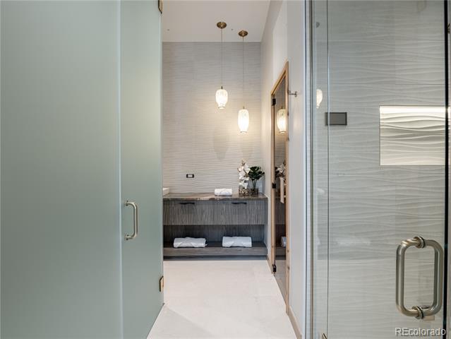 132 N Gold Flake Terrace